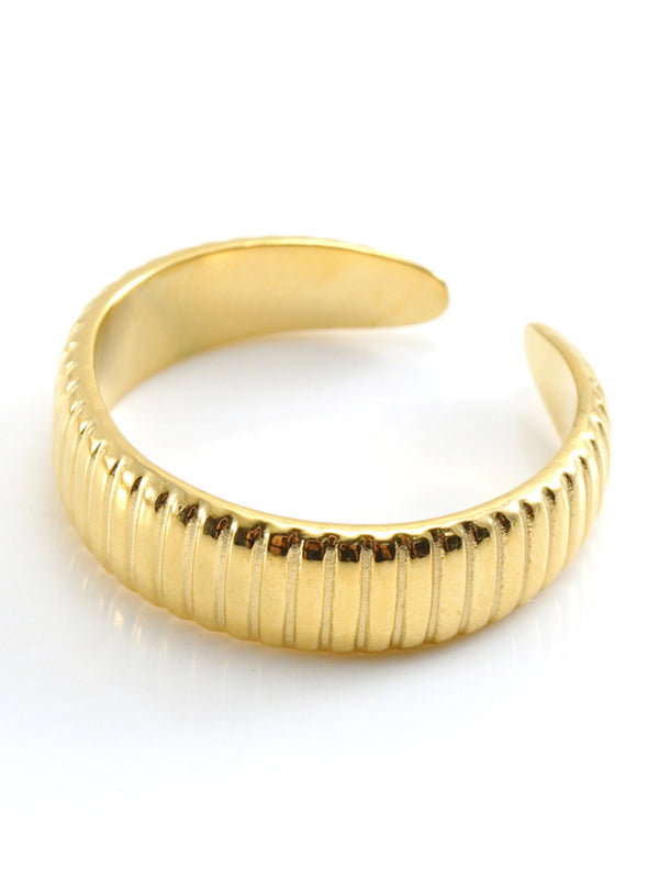 Fashionable And Personalized Retro Style Ring Gold Living Ring