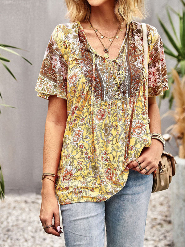 Astrid Women's V Neck Short Sleeve Printed Shirt