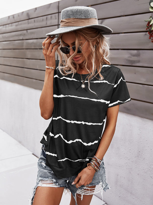 Casey Round Neck T-Shirt Positioning Flower Short Sleeve Ladies