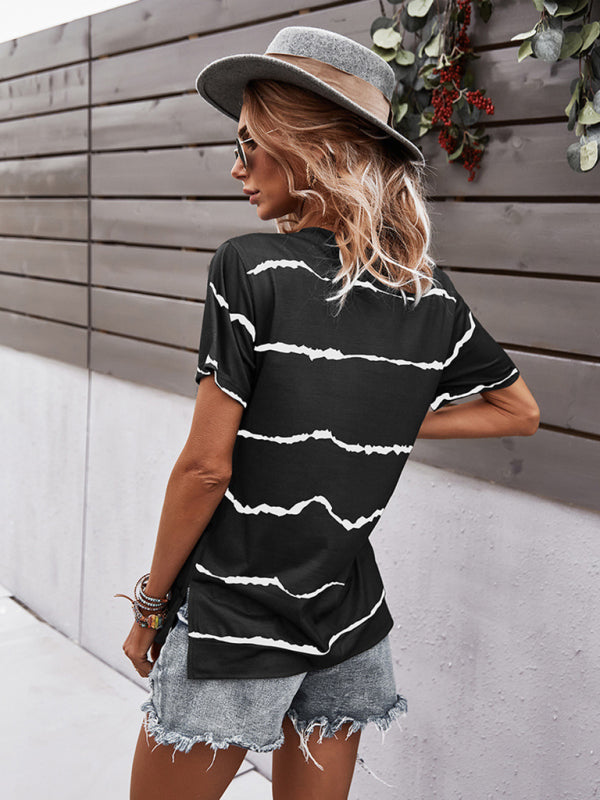 Casey Round Neck T-Shirt Positioning Flower Short Sleeve Ladies