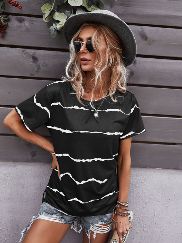 Casey Round Neck T-Shirt Positioning Flower Short Sleeve Ladies