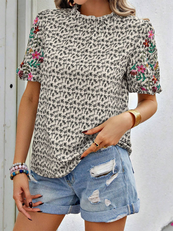 Evalina New Embroidered Printed Buckled Wave High Neck Short Colorblock Top