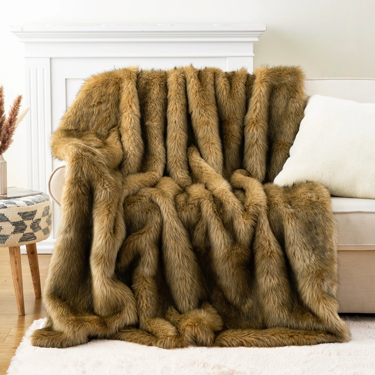 Faux Fur Throw Blanket Luxury Decorative Sofa Blankets Thick Warm Fur Blanket Soft Fluffy Plaid Throws for Bed King Size