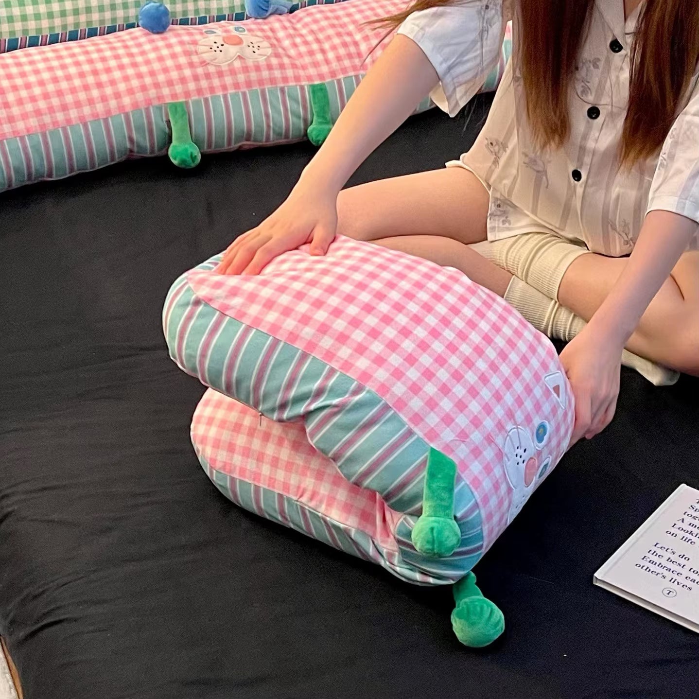 Long Grid Sleeping Pillow Side Sleeping Leg Clamp Pillow Cute Pillows Bed Cushion Pillow Cartoon Print Decorate Plush Pillows