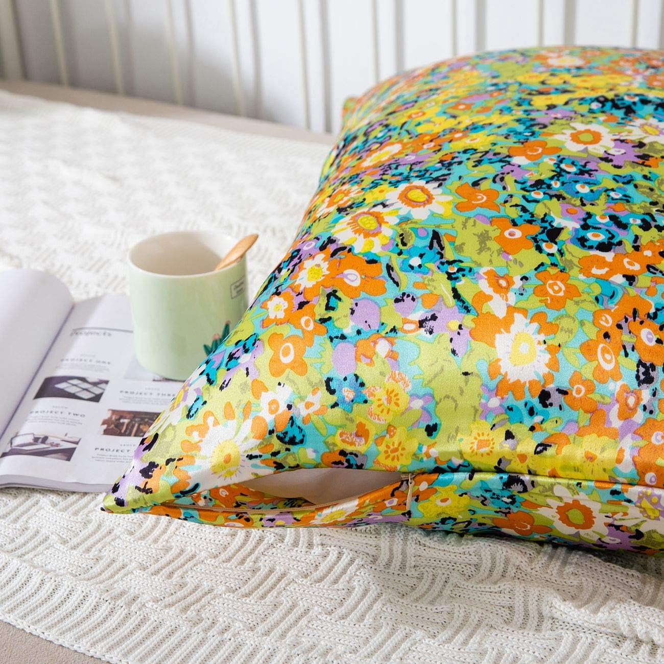 Silk Pillowcase for Hair and Skin with Hidden Zipper Print (Standard, Pattern14)