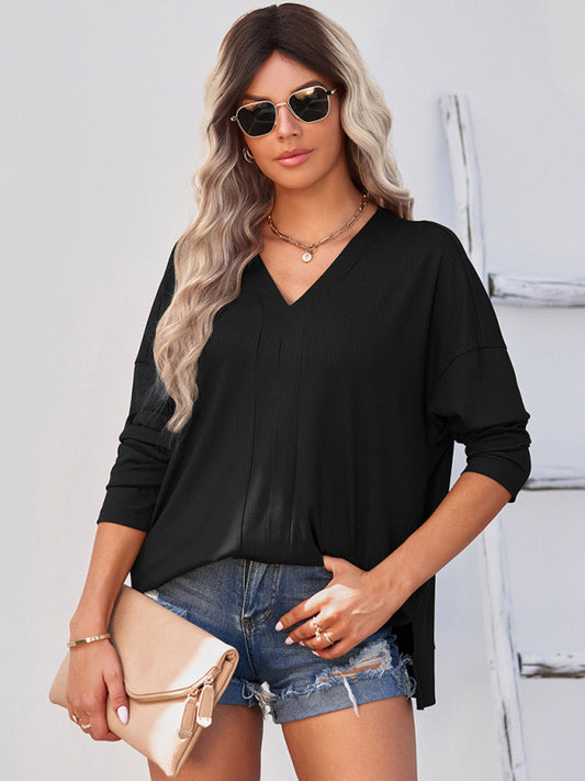 Louisa Women's Solid Color Pullover Thin Knit V-Neck Knit Top
